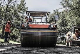 Why Choose Us For All Your Driveway Paving Needs in Maplewood, MN?